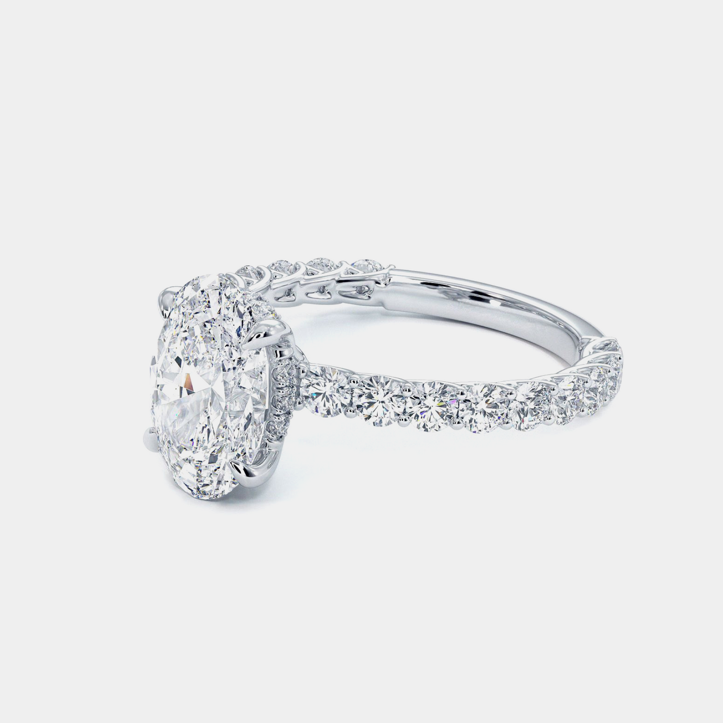 18kt white gold enchanté  stones diamond ring